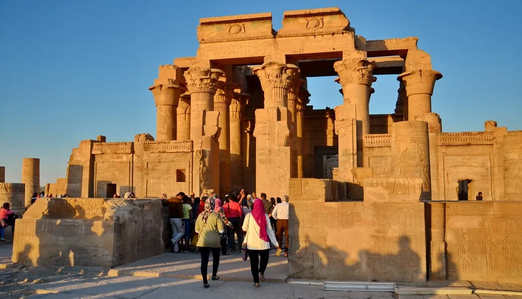 Architecture of the Double Temple A Mirror in Stone