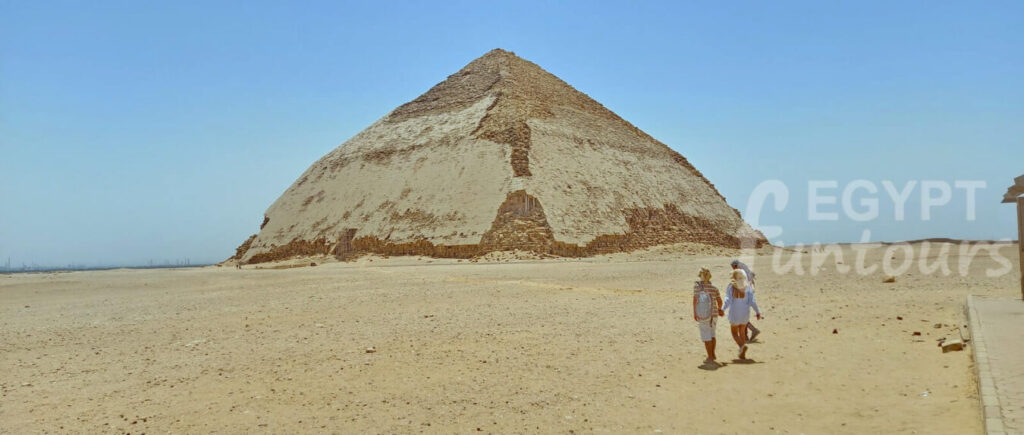 trip to giza pyramids
