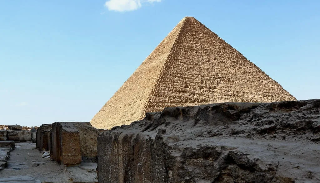 Great Pyramid of King Khufu Facts - Egypt Fun Tours