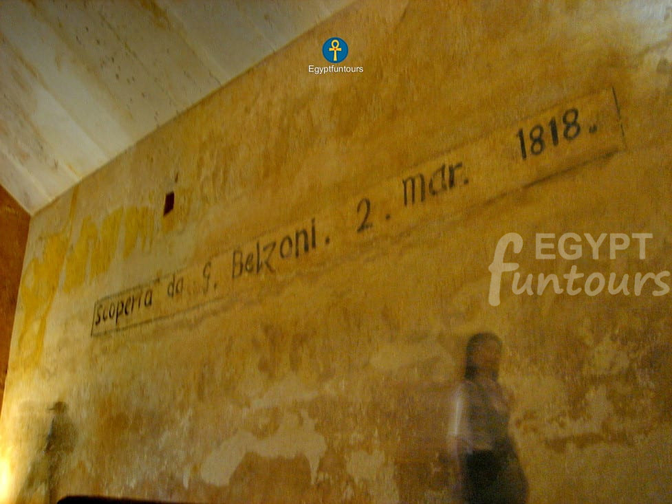 inside chephren chamber