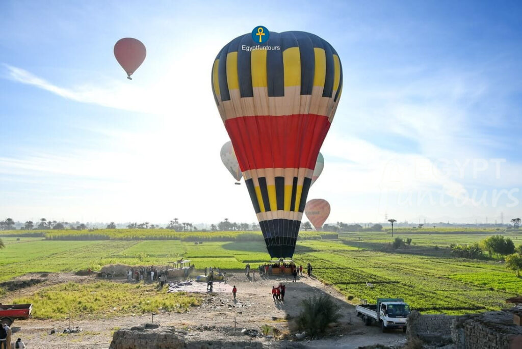 luxor hot air balloon - christmas and new year holidays