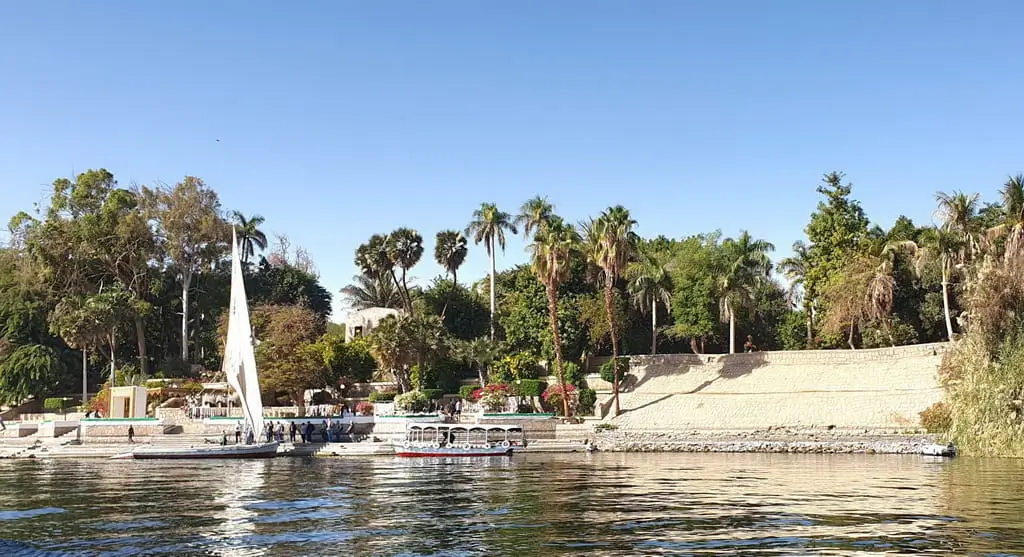 How to Visit Kitchener's Island; A Practical Guide