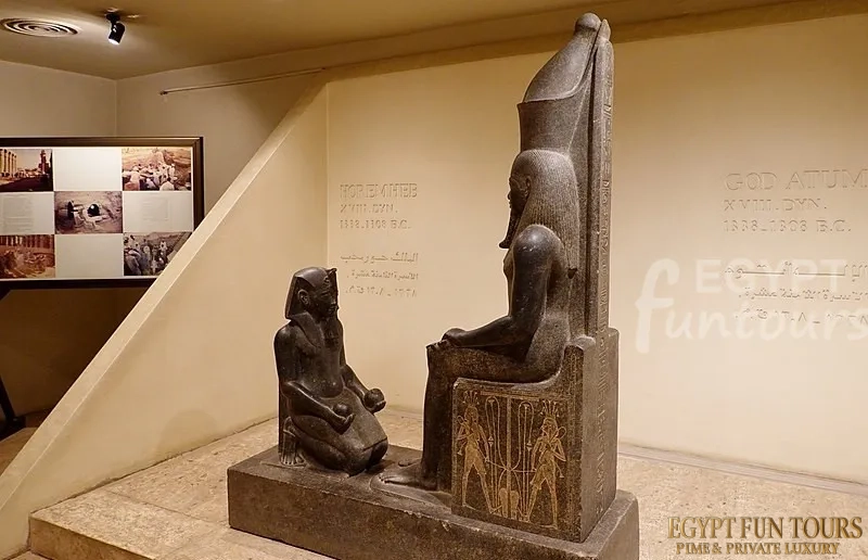 Luxor Museum Statuen Haremhab Atum 04