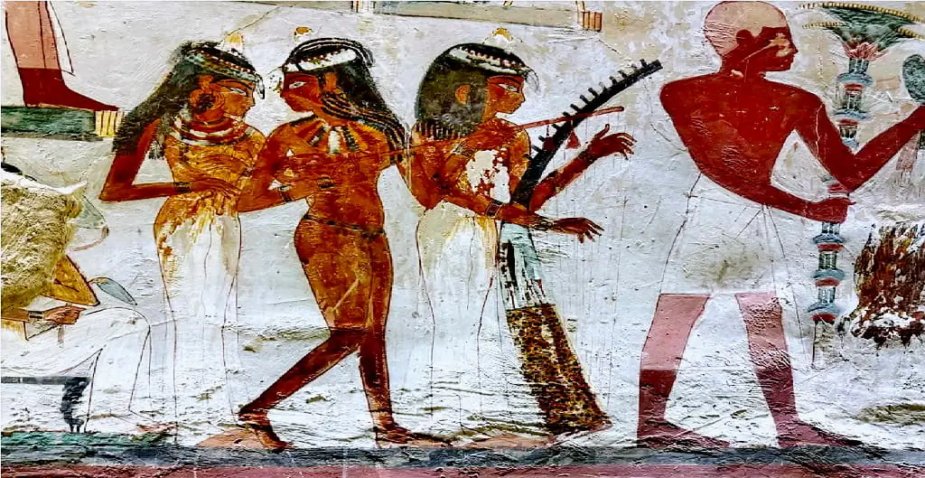 Navigating the Necropolis Geography and the Ticket System: Tombs of the Nobles in Luxor