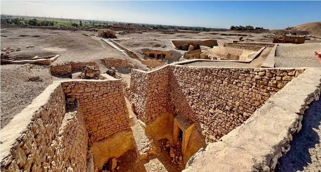 Visitor Logistics Fees and Payment