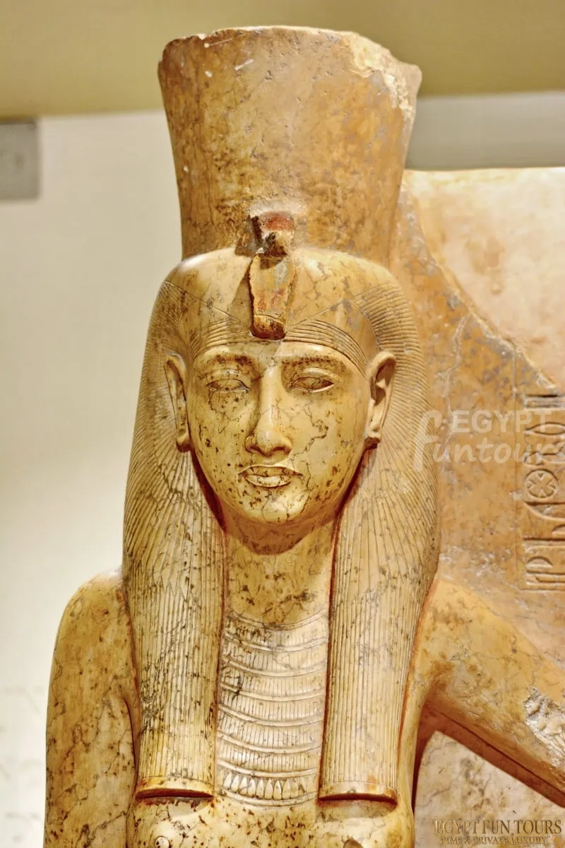 luxor museum artifacts 21