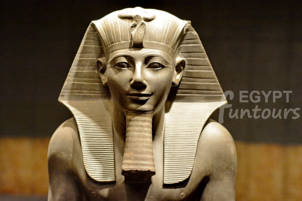 luxor museum artifacts - christmas and new year holidays