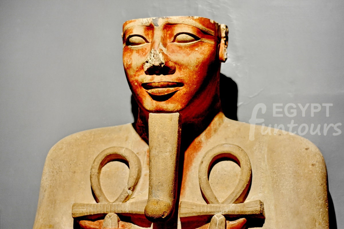 luxor museum artifacts0 3
