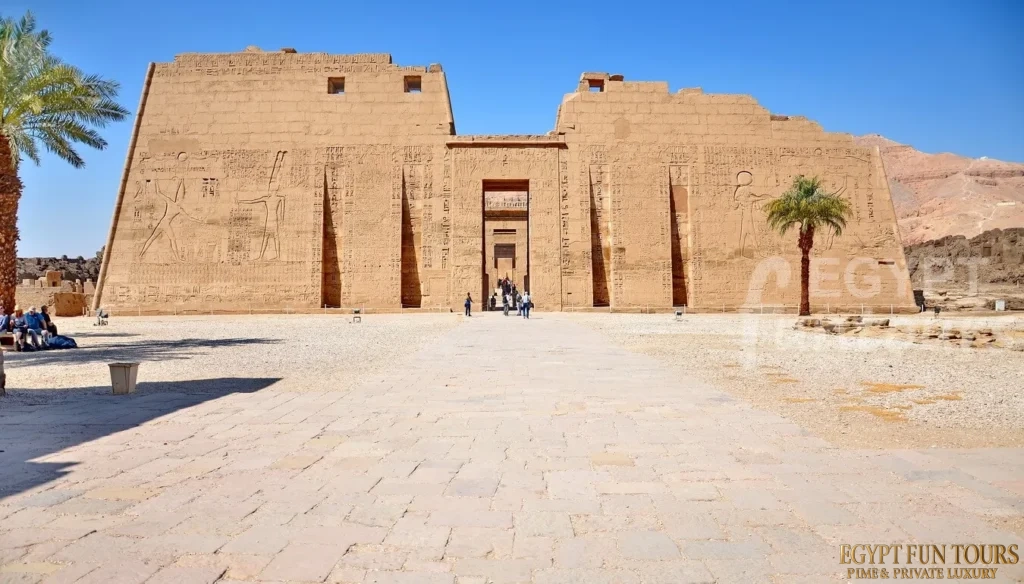 Medinet habu ramses III