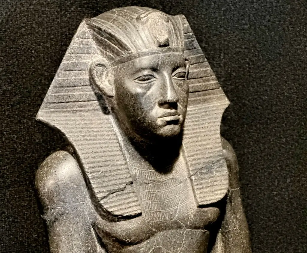 About King Amenmehat III