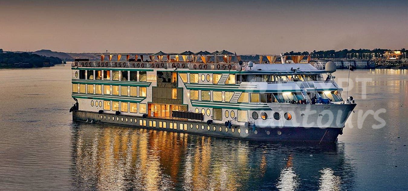 Deluxe-Nile-Cruises-Acamar-Nile-cruise-Egypt-Fun-Tours