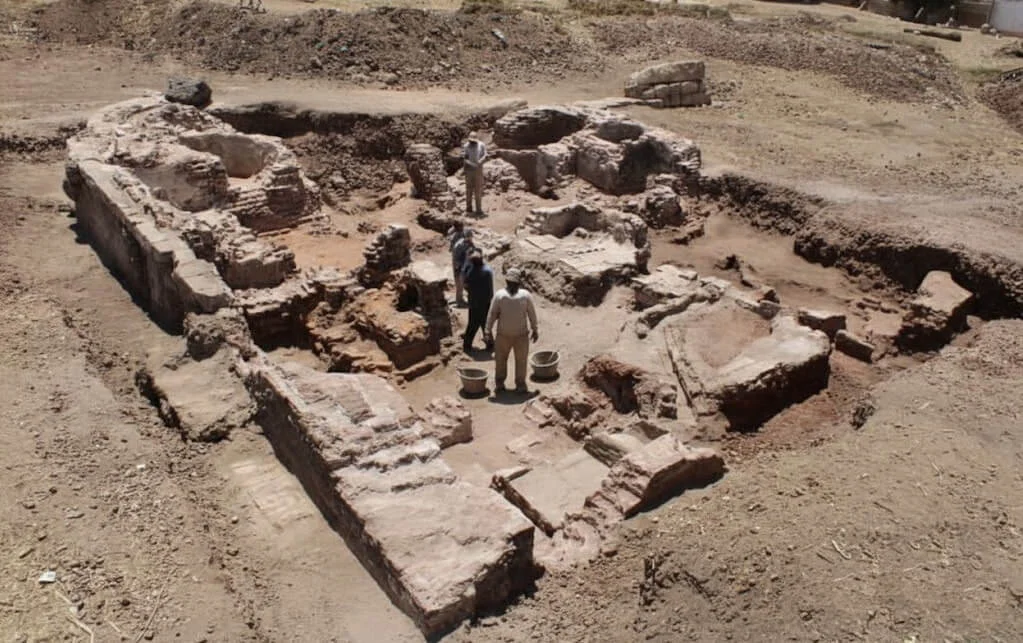 Archaeology and Notable Structures - Ancient City of Hermopolis