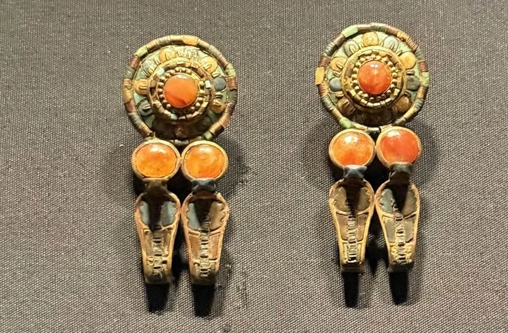 The Glint of Gold, Ancient Egyptian Jewelry