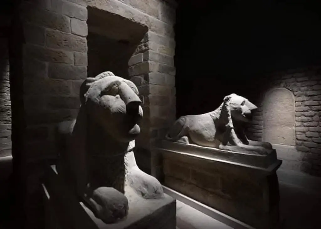 Bridging Ancient Worlds and Modern Travel