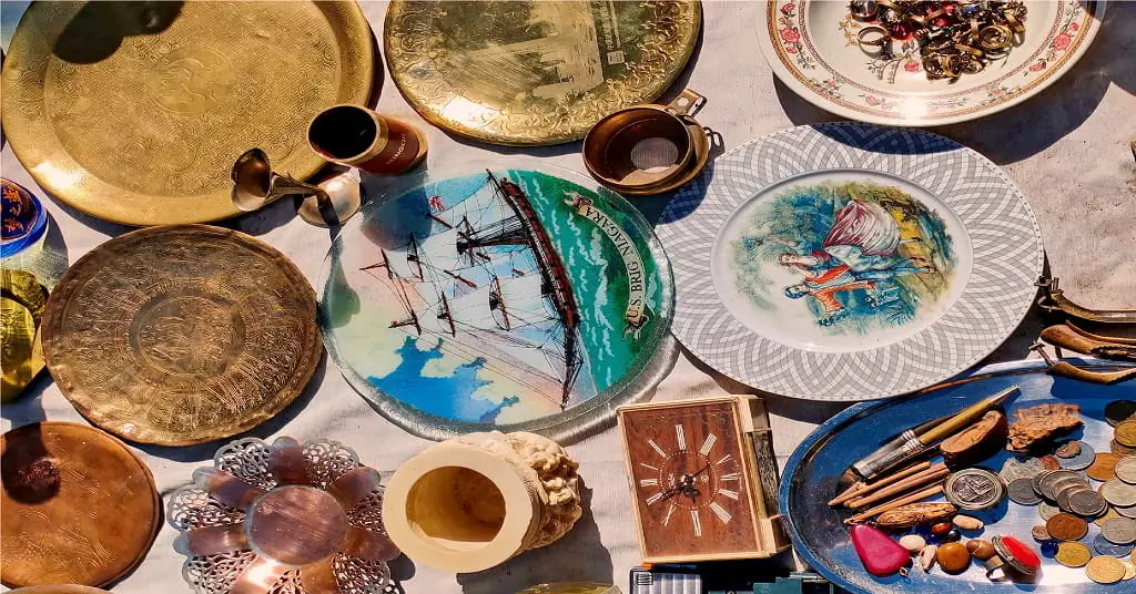 The Saturday Diana Market (Souq El-Sabbat) - Antique shopping in Downtown Cairo