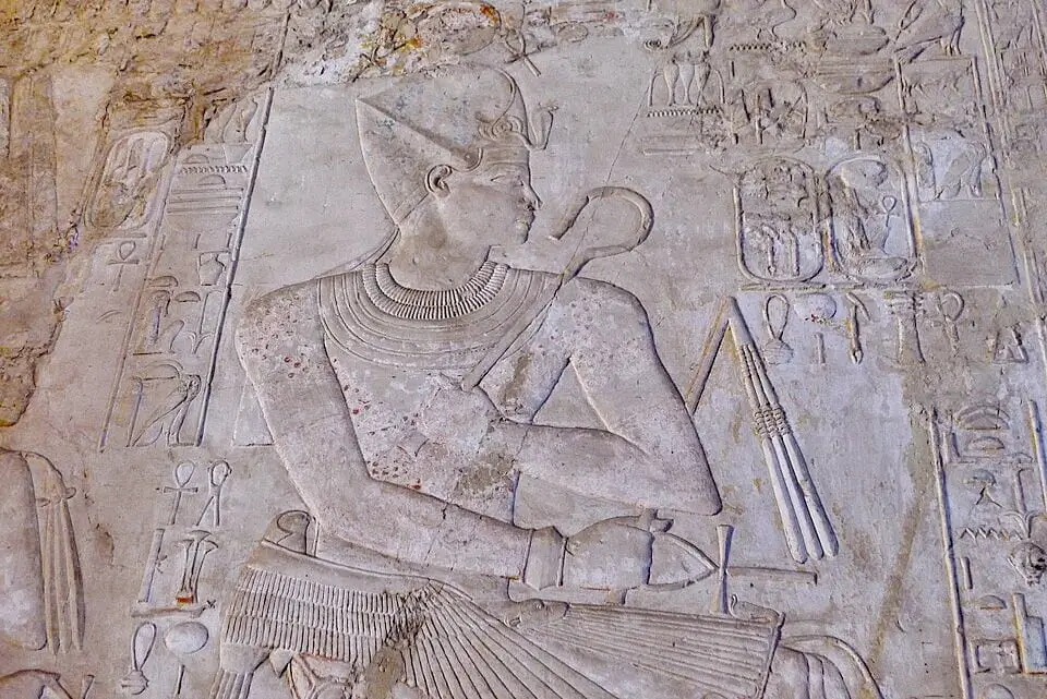 Architectural Masterpiece Scale and Layout