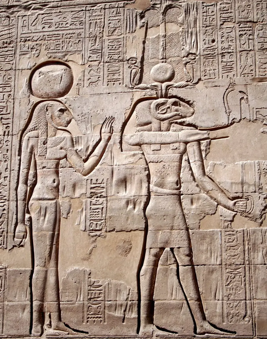 Comparing Esna to Edfu and Dendera
