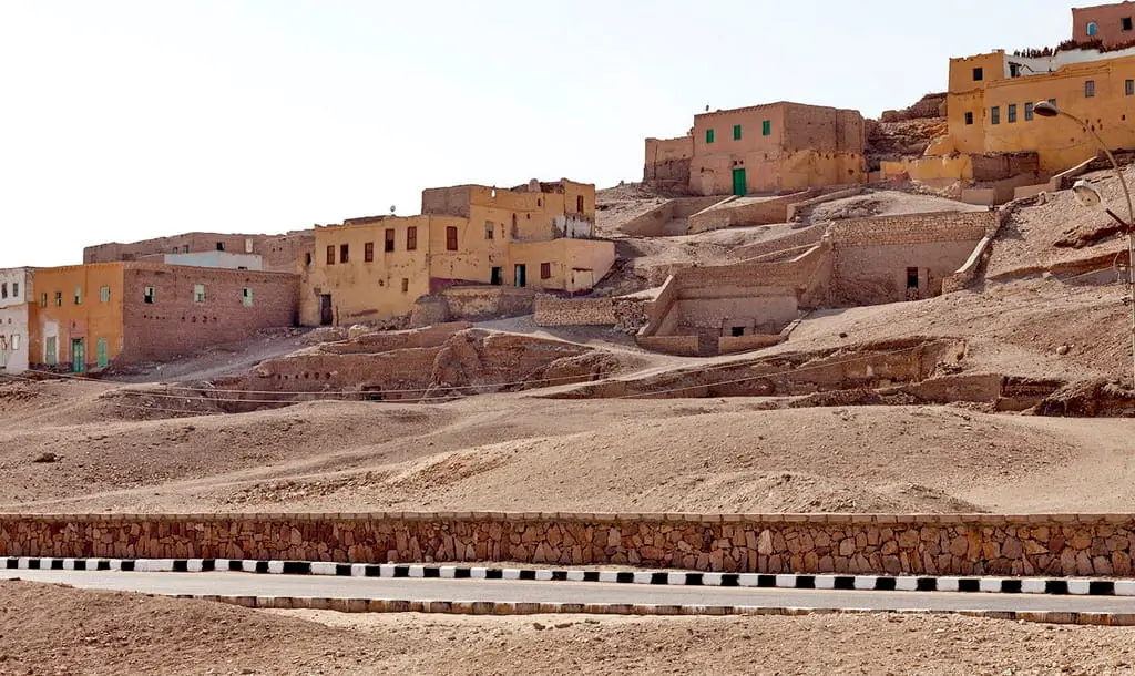 Practical Visitor Information Accessing Qurnet Murai