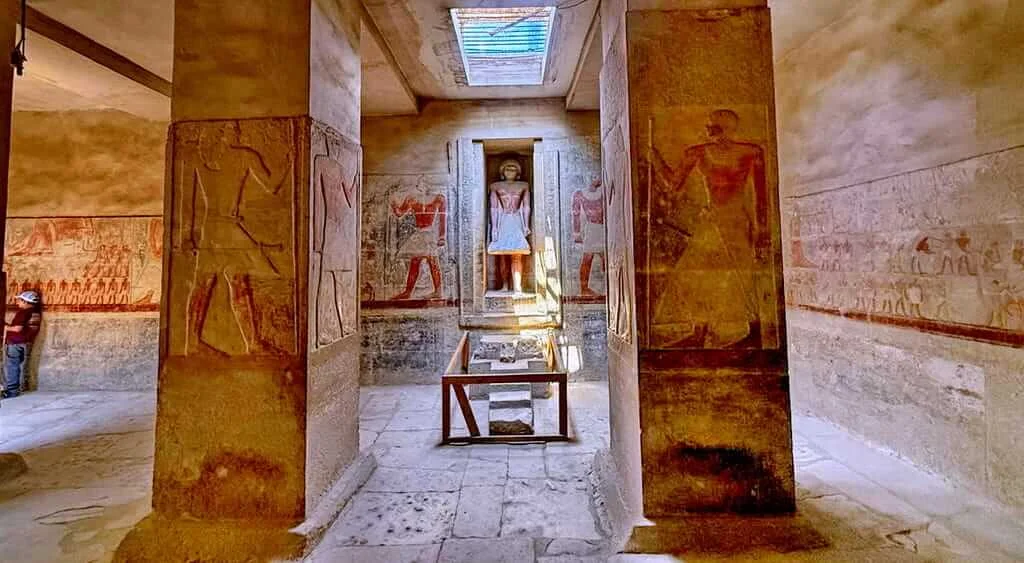 Section A; The Realm of the Vizier (Chambers 1–21)