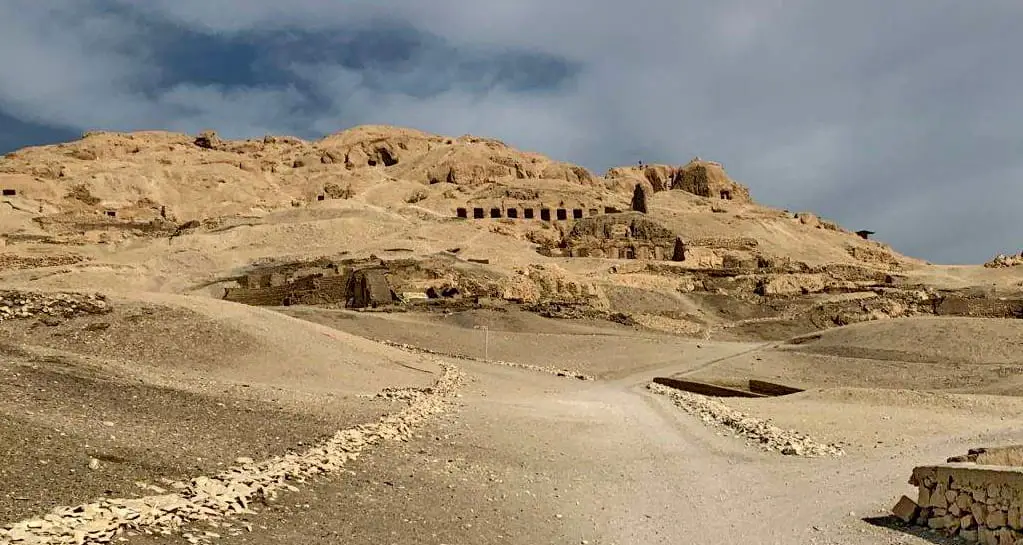 Sheikh Abd el-Qurna The Artistic Heart of the Nobles' Necropolis