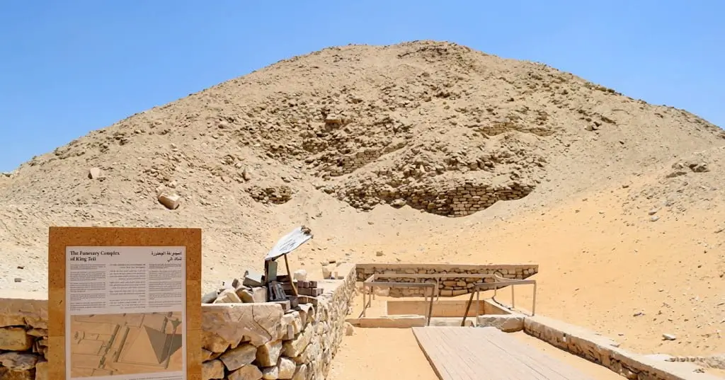 The Exterior Architecture; A Study in 6th Dynasty Engineering