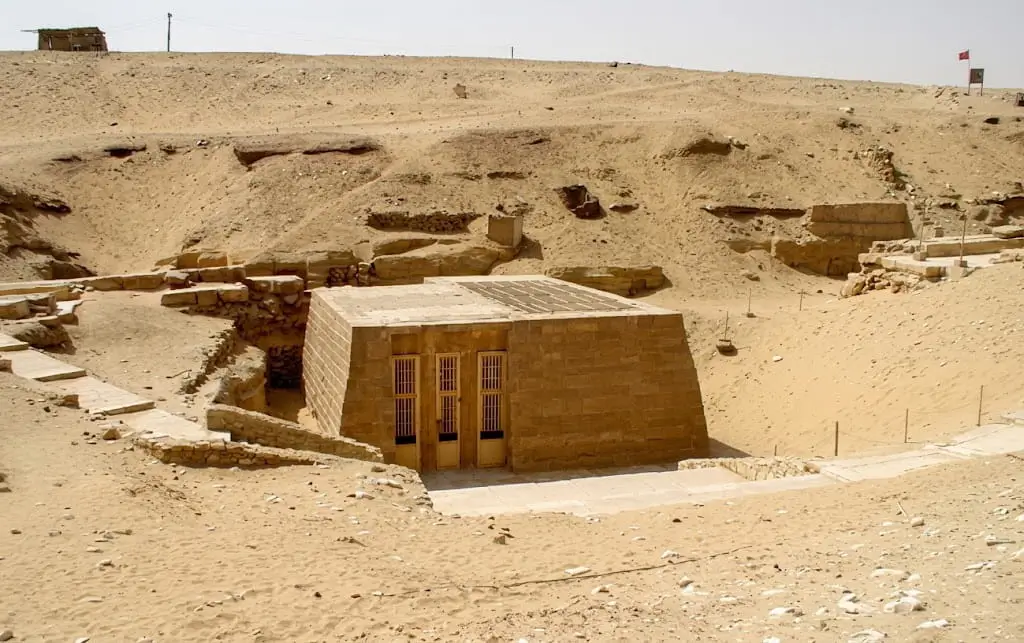 The Layout of the Tomb of Khnumhotep and Niankhkhnum