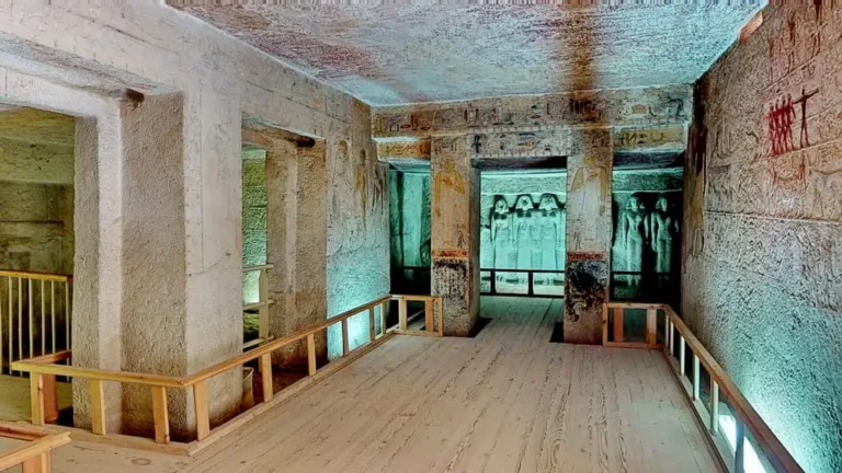 The Tomb of Queen Meresankh III; A Masterpiece of Old Kingdom Art