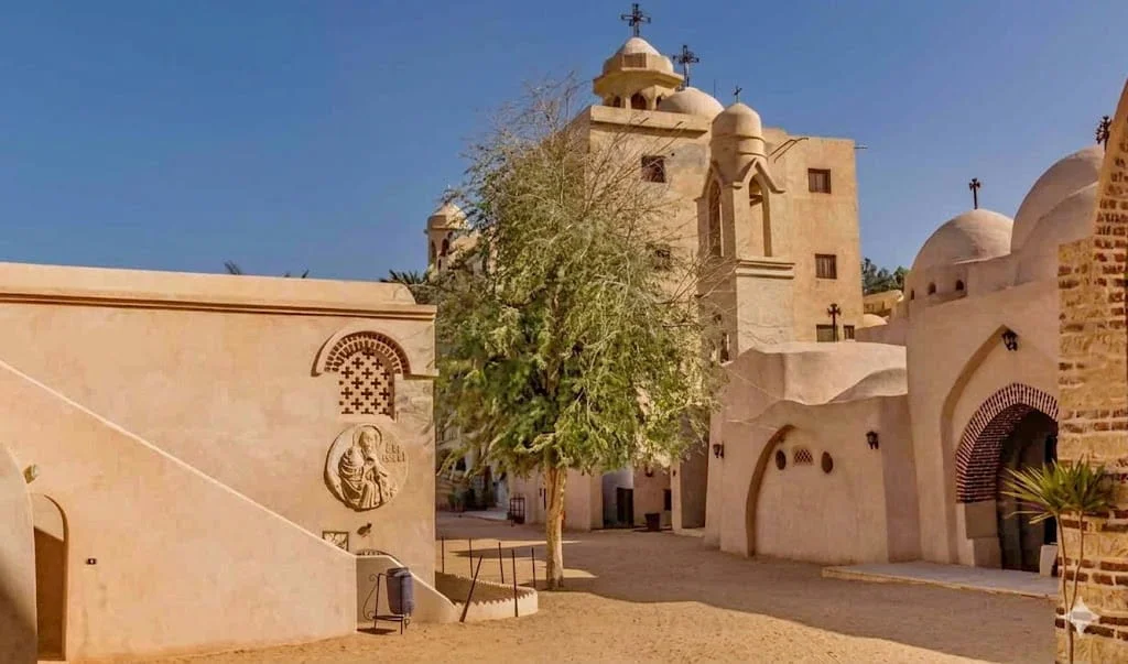 Are there specific visiting hours for the monasteries in Wadi Al-Natrun