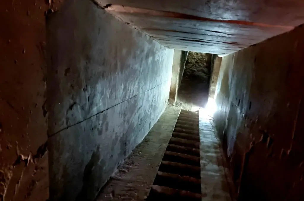 Black Pyramid The Queen's Chambers and Royal Relics