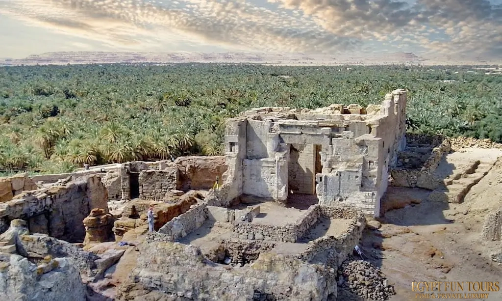 The Decline and Eventual Silence of Amun