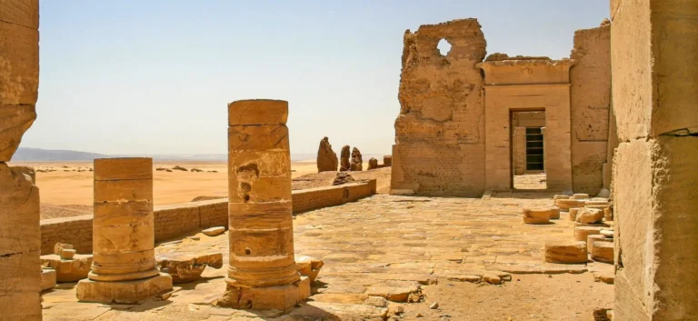 The Temple of Dush The Roman Fortress and Hidden Gold of Ancient Kysis