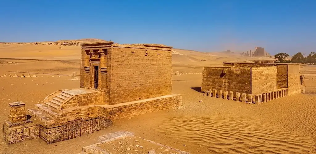 Tuna el-Gebel Guide Catacombs of Thoth & the Tomb of Petosiris