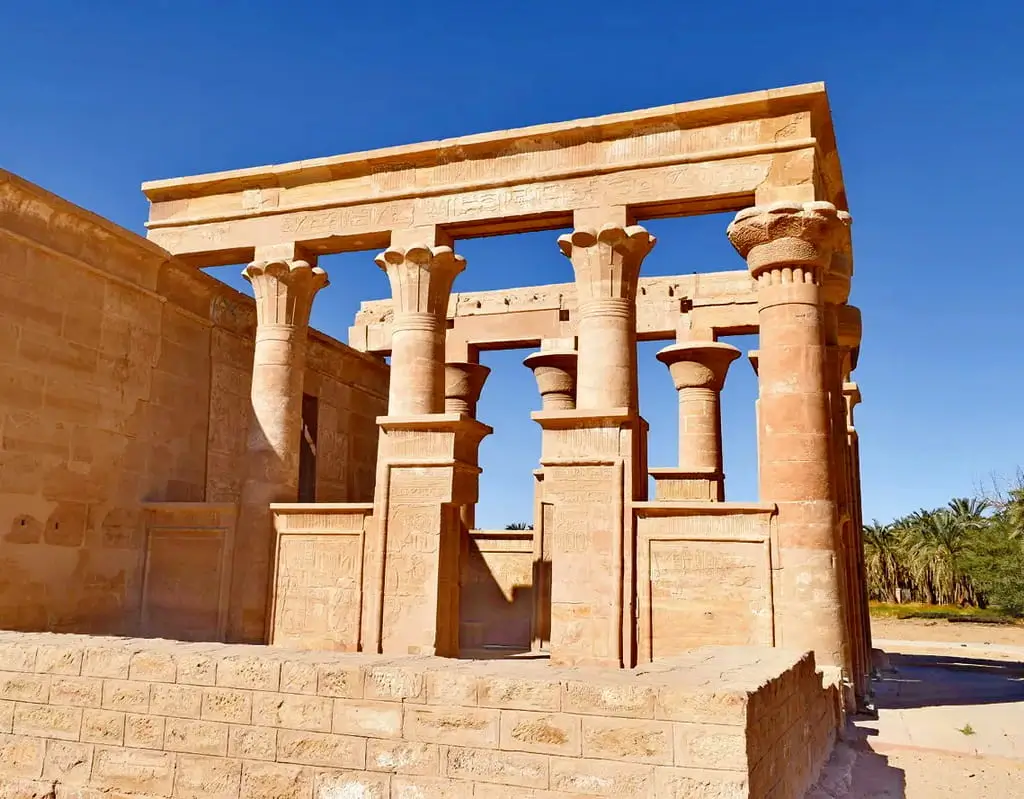 Visiting the Temple of Hibis Today
