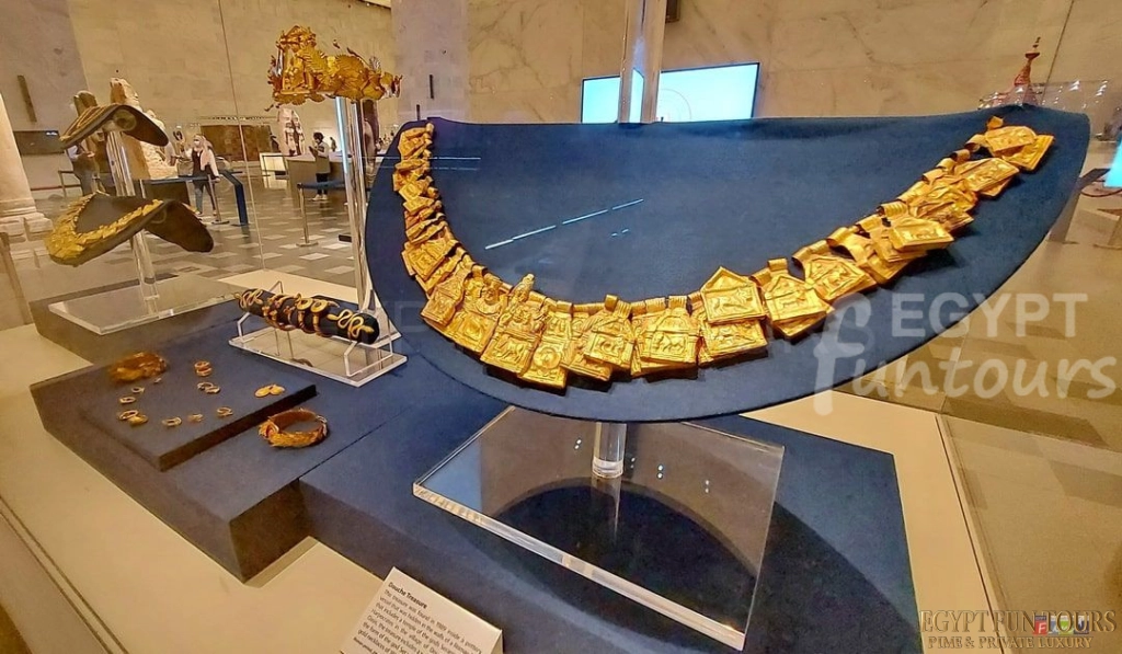 douche treasure NMEC - Greco-Roman Artifacts