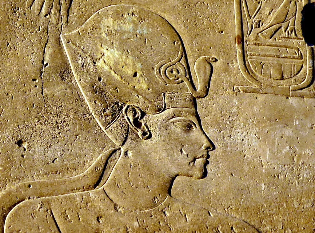 The Peaceful Transition to the Nineteenth Dynasty