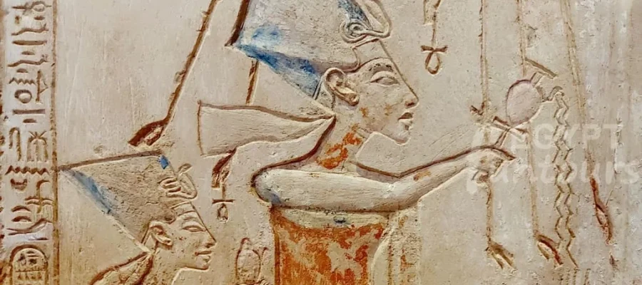 Ankh under the reign of King Akhenaten Ankh the Key of life by the ancient Egyptians Egypt Fun Tours