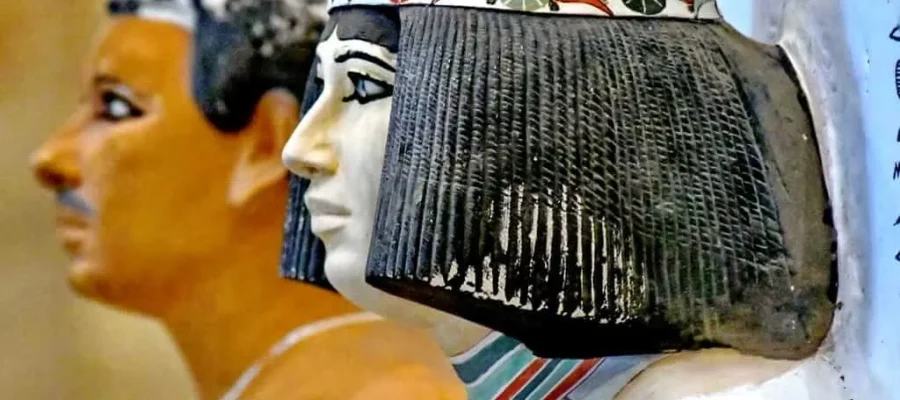 Rahotep and his wife nefret