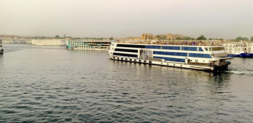 Operating-nile-cruise-Egypt-Fun-Tours