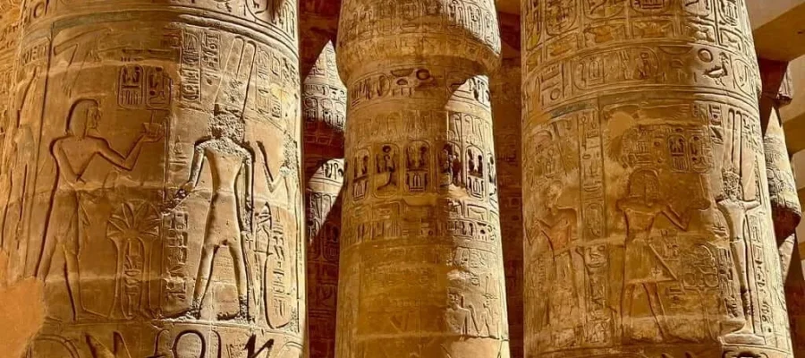 Pillar of Karnak Temple - 8-day Luxury Egypt Tour