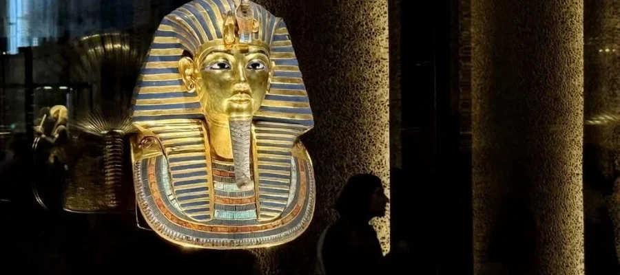 The Golden Mask of King Tutankhamun at the GEM