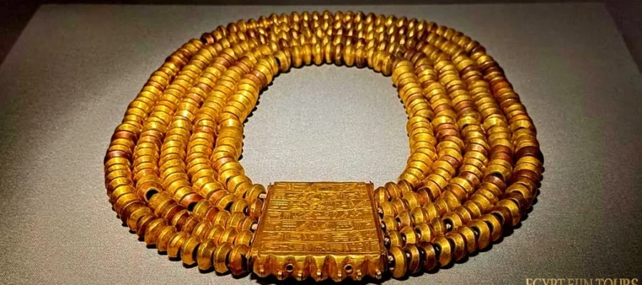 Tanis Treasures from The Egyptian Museum (8)
