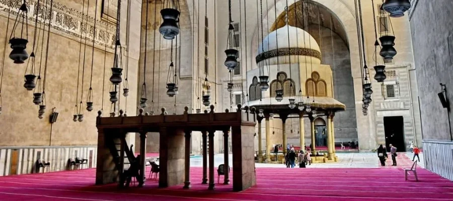 The Architectural Marvel A Fusion of Style - Sultan Hassan Mosque