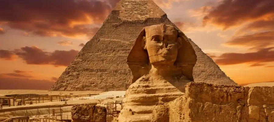 The Essential Cairo Private Day Tour Giza Pyramids, Egyptian Museum & The Bazaar - The Great Sphinx