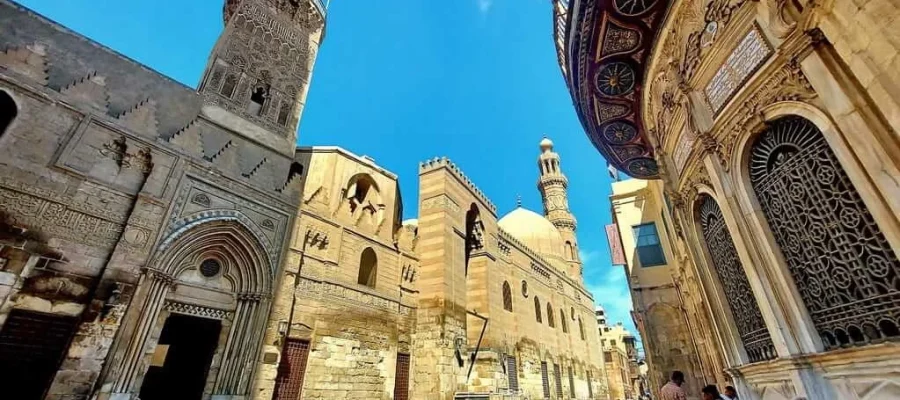 The Ultimate Cairo Stopover Tour; Pyramids of Giza, the Grand Egyptian Museum, and Khan el-Khalili Bazaar