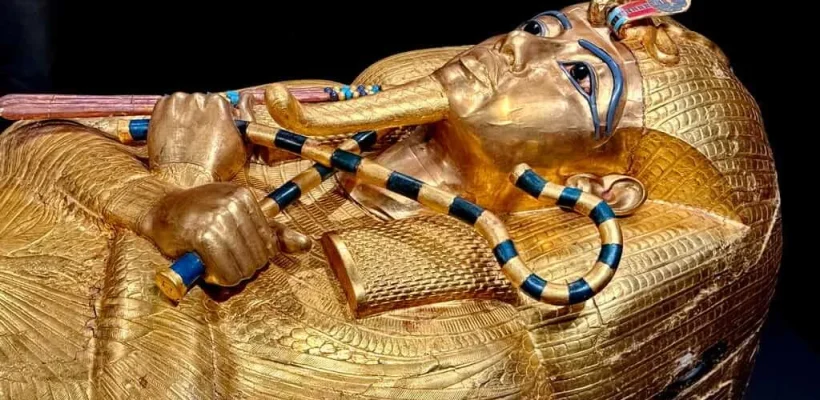 The Ultimate Cairo Stopover Tour; Pyramids of Giza, the Grand Egyptian Museum, and Khan el-Khalili - Golden Coffin of King Tut