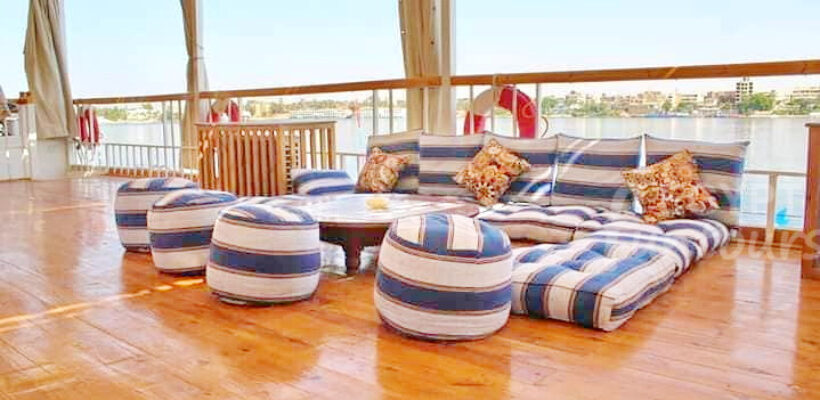 Three pyramids dahabiya 10