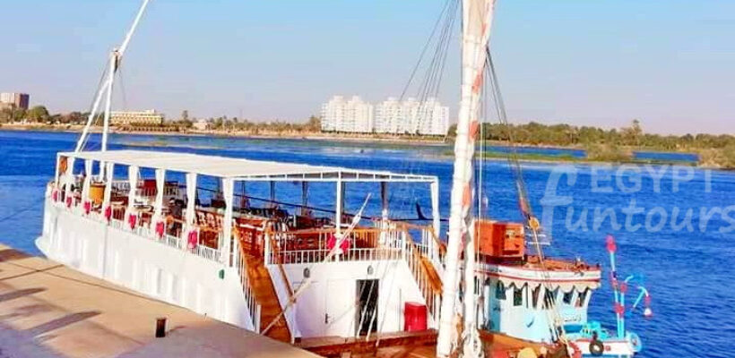 Three pyramids dahabiya 4