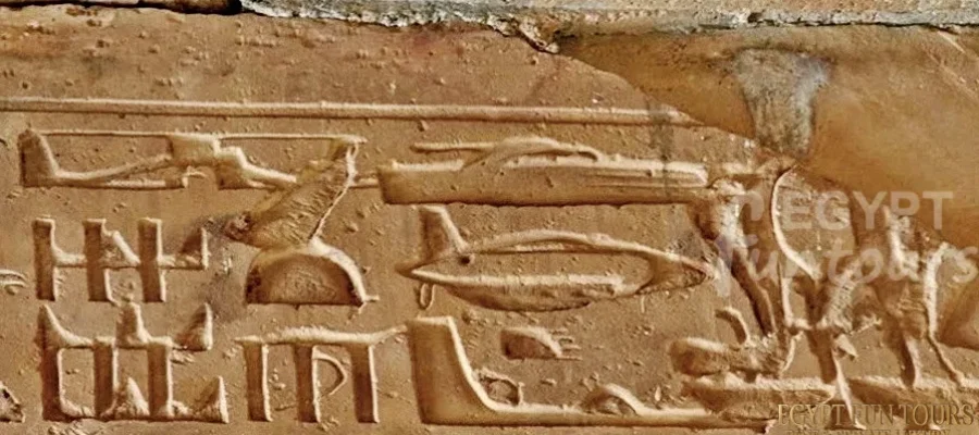 helicopter hieroglyphs abydos - 4-day luxor tour