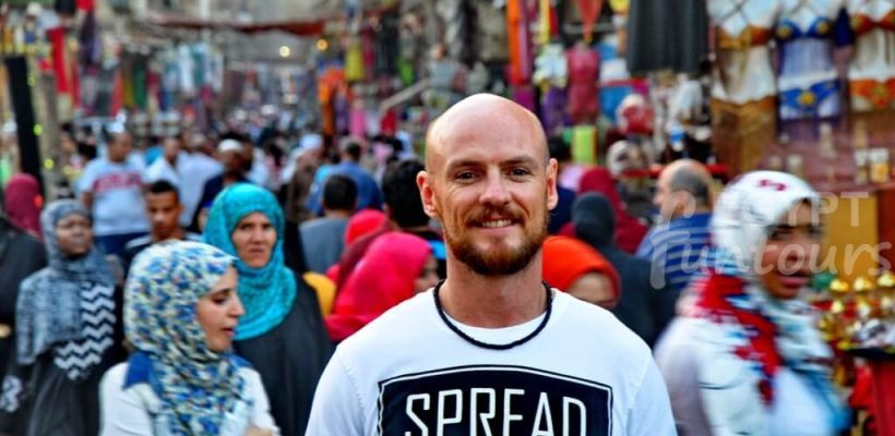 human traffic islamic cairo1