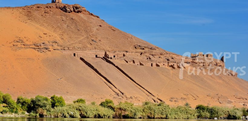 nobles toms aswan nile